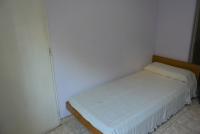 Dpto planta baja 5 prsonas