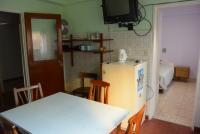 Dpto planta baja 5 prsonas